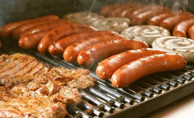 Acheter un barbecue : quels sont les critères de choix pour une famille ?